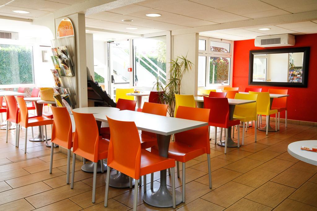 Premiere Classe Tours Sud - Chambray Les Tours Exterior photo